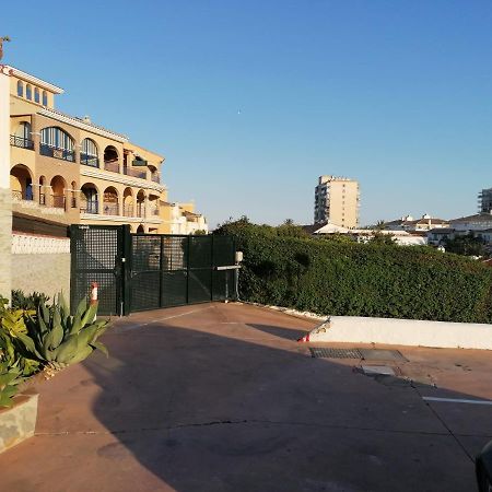 Апартаменти Apartamento En La Playa Con Piscina Бенальмадена Екстер'єр фото