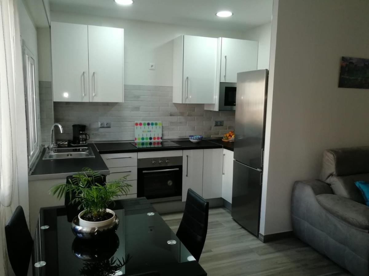 Апартаменти Apartamento En La Playa Con Piscina Бенальмадена Екстер'єр фото