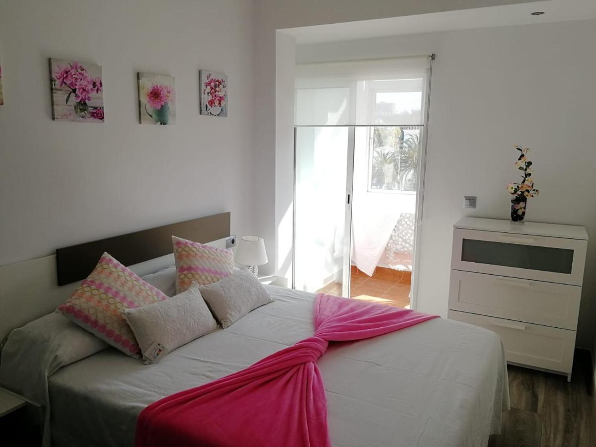 Апартаменти Apartamento En La Playa Con Piscina Бенальмадена Екстер'єр фото