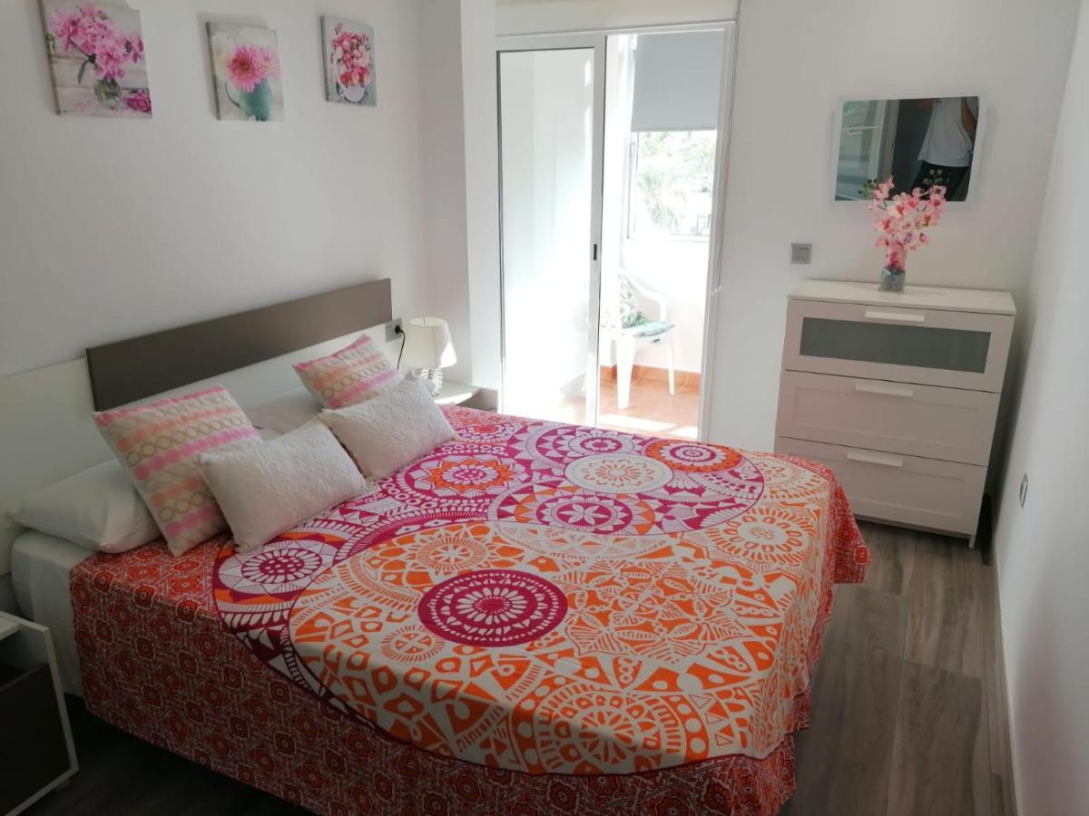 Апартаменти Apartamento En La Playa Con Piscina Бенальмадена Екстер'єр фото
